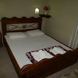 https://alis-hotel-kusadasi.kusadasihotels.org